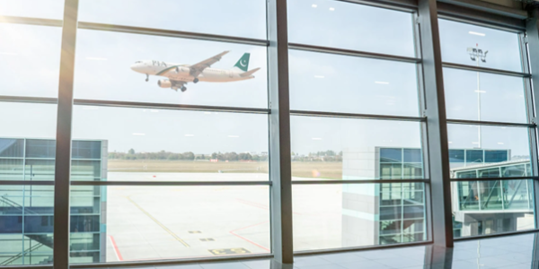 Cómo transportar lentillas en el avión