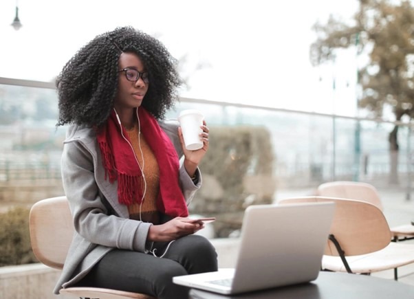 ¿Qué tipo de iluminación es más saludable para la vista?