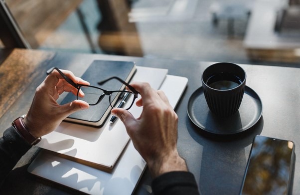 Cómo limpiar las gafas correctamente, trucos
